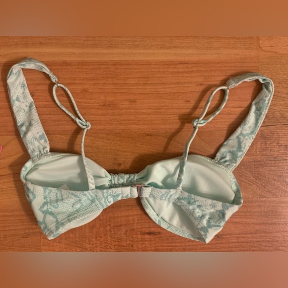 Juniors Ninety-Nine Bikini Swim Suit Top & Bottoms, size XS, NWT, green & white - Picture 6 of 9